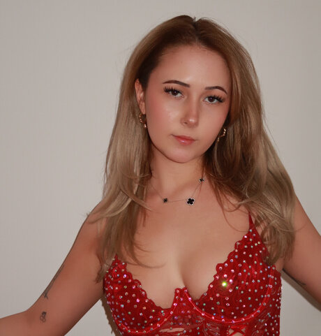 _super nova_ art actress pictures