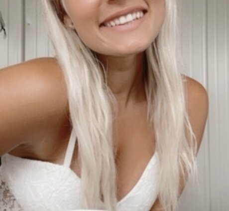 Breeeeezy sex actress gallery