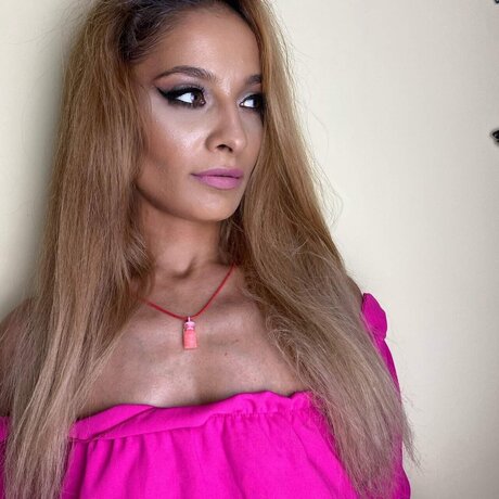 Hanaah 23 model nudes pictures