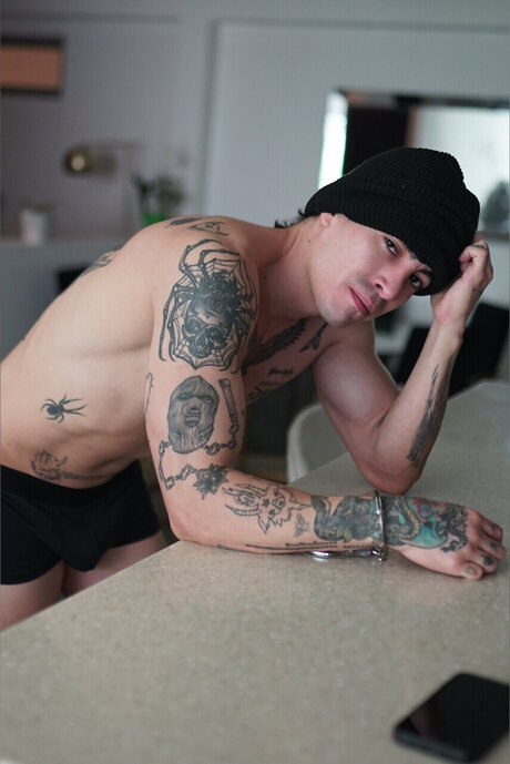 Eduardo Suave sex model picture