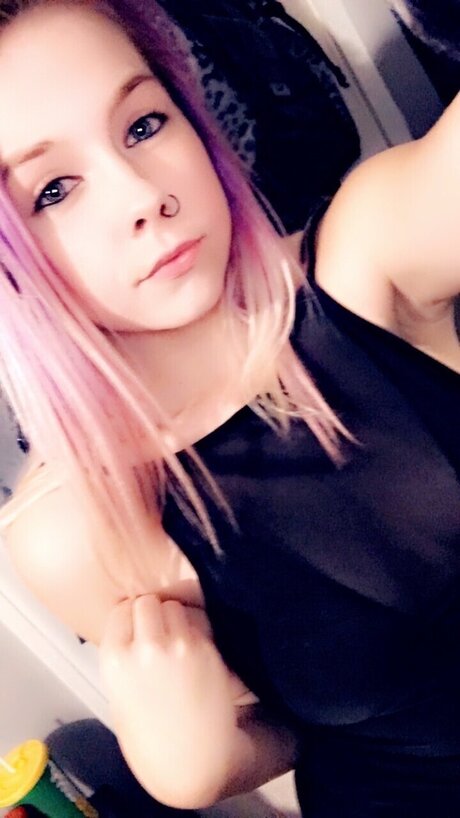 LilPuddle_ pornstar archive