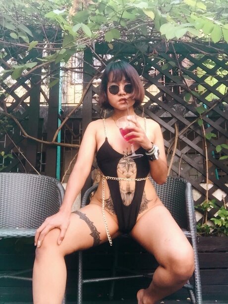 Beer sexy actress picture