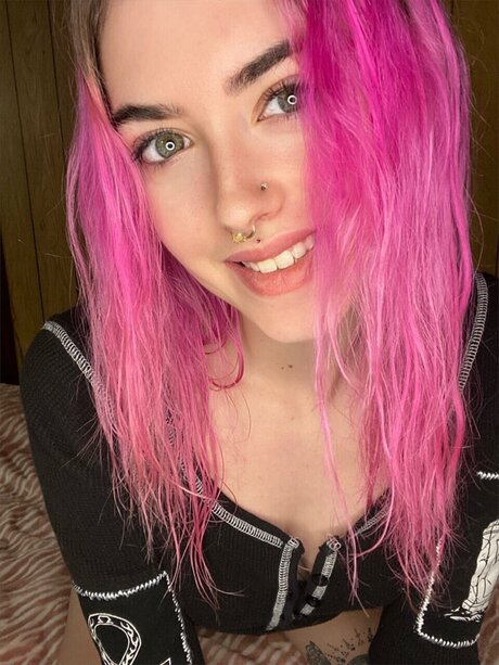 Wyn beautiful actress galleries