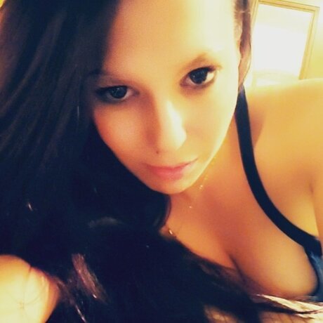 Queen Shay model hot picture