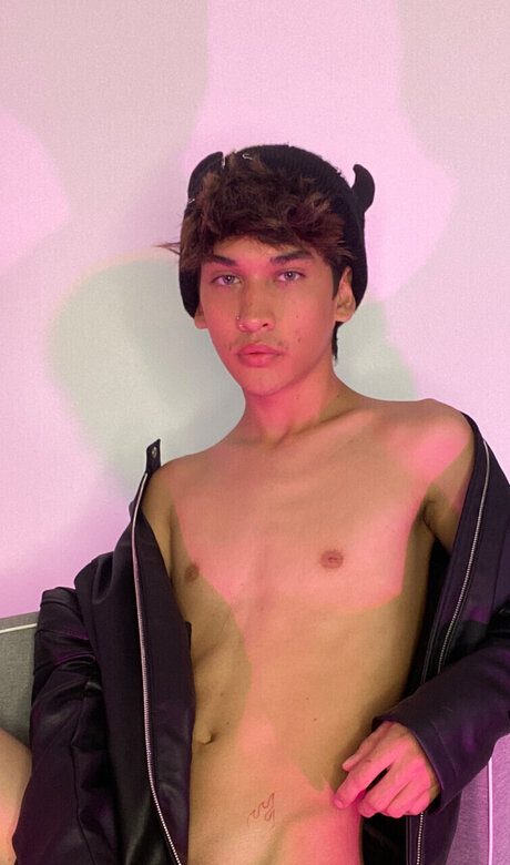 ADRIIEN19 model beautiful photo