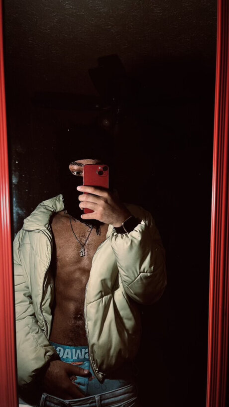 Maskedreak18 model photos