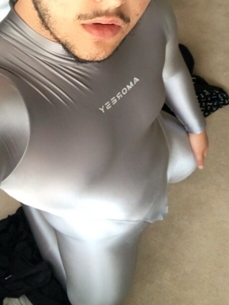 hypsub model nude image