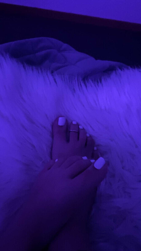 GoddessInez model erotic galleries