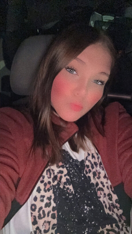 sexyplayfulpeach porn star pics