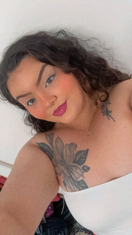 Shelle_ hd pornstar picture