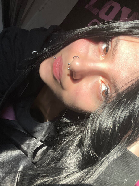 xan_ naked star images