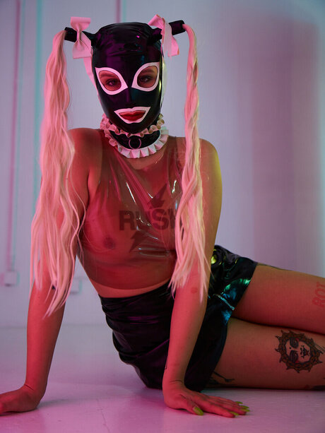 Suzy Kink high quality pornstar pictures