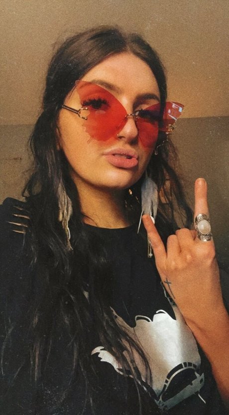 rockinrach nude model images