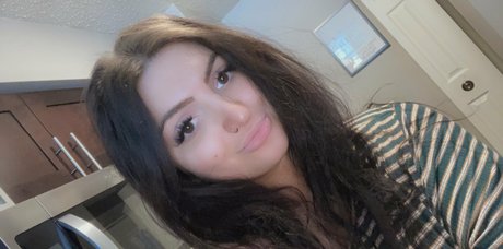 rockinrach model nice picture