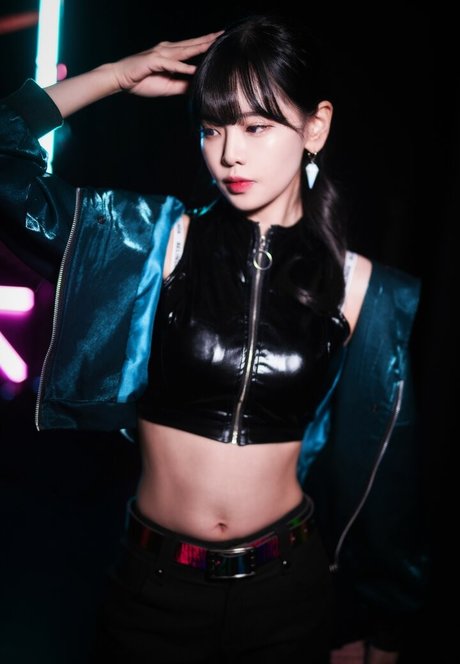 ass spread onlyfans exclusive photo