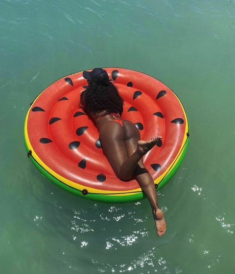 Cris Vianna erotic star picture