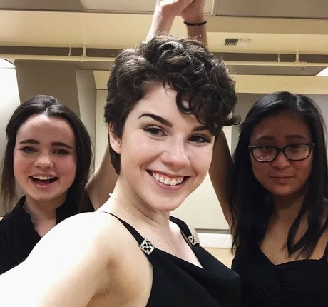 Morgan Eckroth star art photo