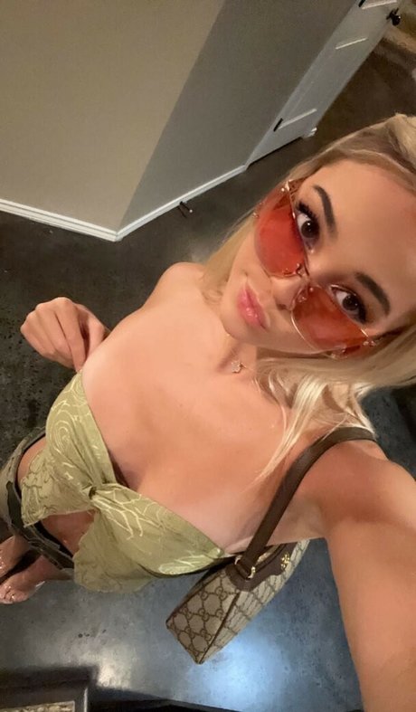 beach blowjob onlyfans hot porn pics