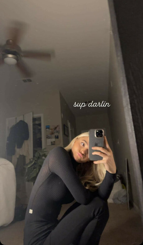 Livvy Dunne pornstar nice photo