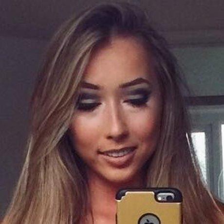 Regina Hunt pornstar naked images