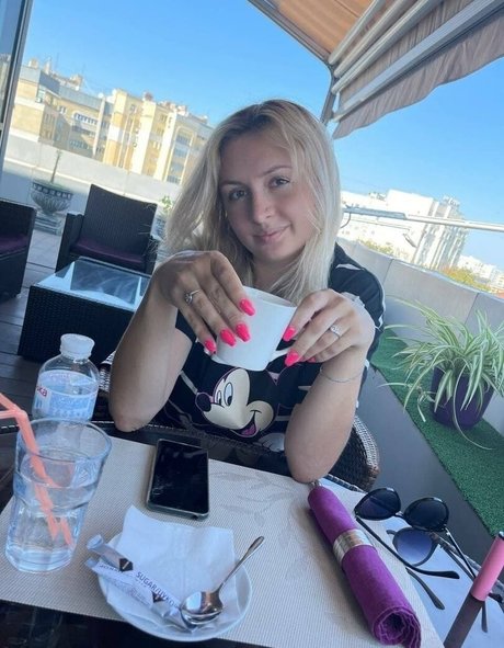 cum on glasses onlyfans porno gallery