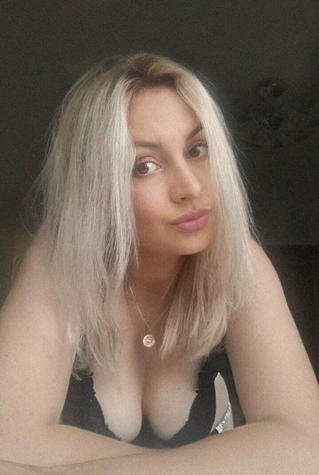 small pussy onlyfans hot picture