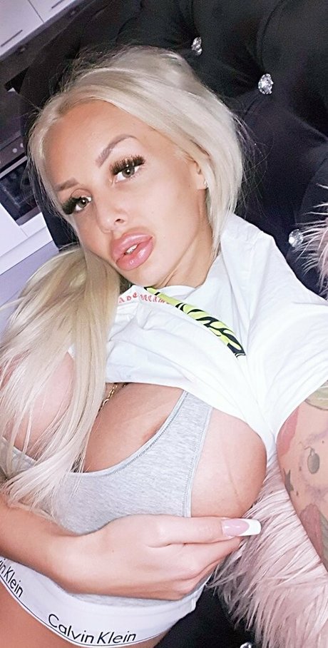 blondiebombxxx beautiful star photo