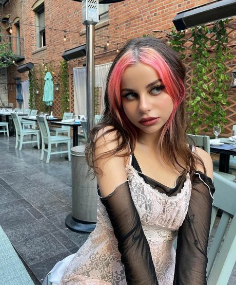 Ellise best star picture