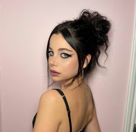 Ellise best star picture