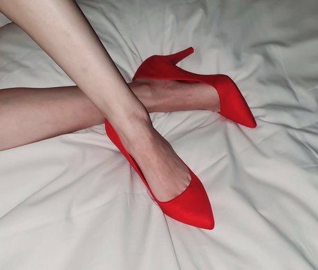 xlilagreyyfree erotic model pic