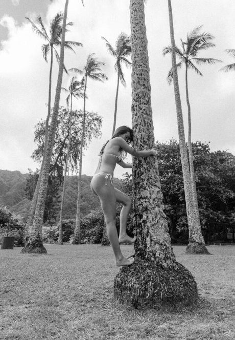 hairy legs onlyfans hot sex pic