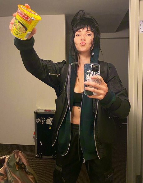 Poxleitner model free pic