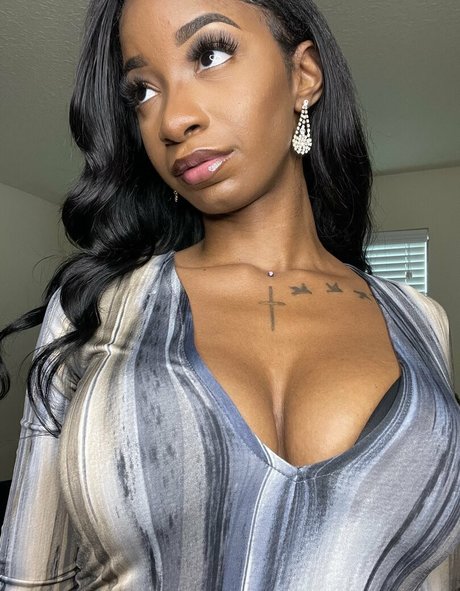 sakifree pornstar top images