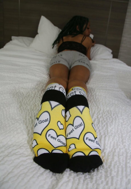 soley yours free naked actress archive