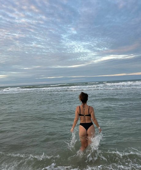 Samara Felippo star nude pic