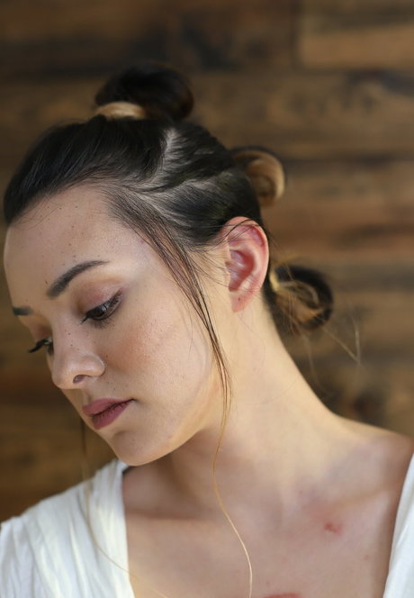 busty mom onlyfans free xxx photo