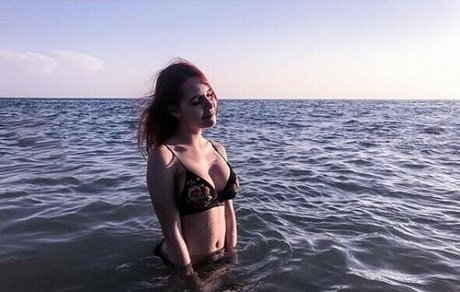 feet milf onlyfans free nude images