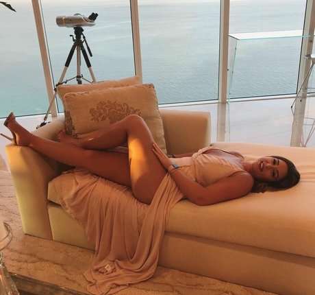 ebony sloppy onlyfans erotic images