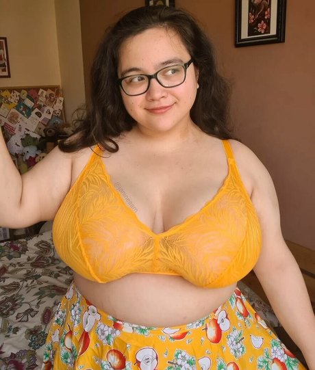 janineaam nudes pornstar img