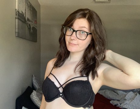 littleprincess97 nude actress picture