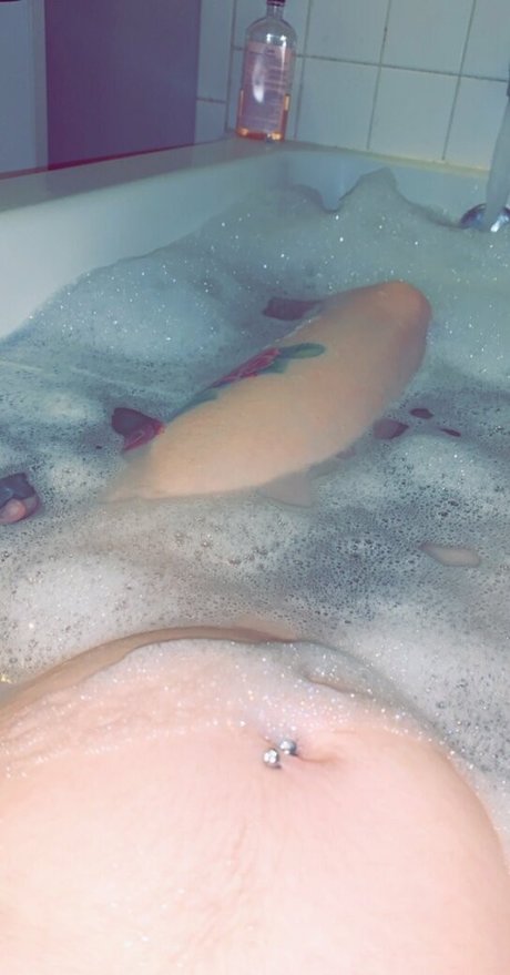 littleprincess97 sexy star pic