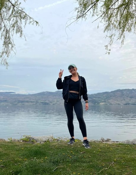 Olivia RumIey nudes star image