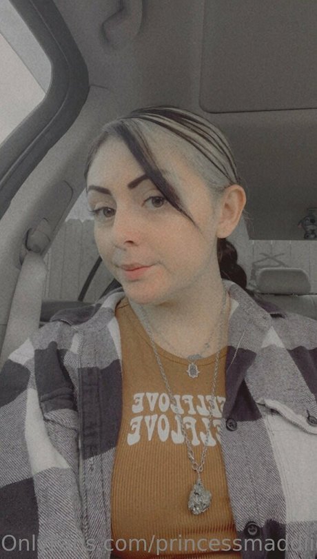 princessmaddiie hot star gallery