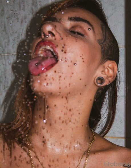 chubby solo onlyfans top picture