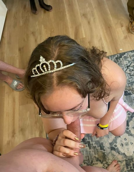 joshwillow83 model erotic photos