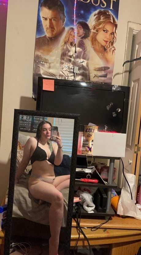 milf glasses onlyfans nice pic