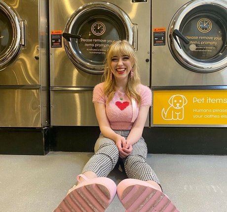 Ashlee Tayla pornstar hot archive