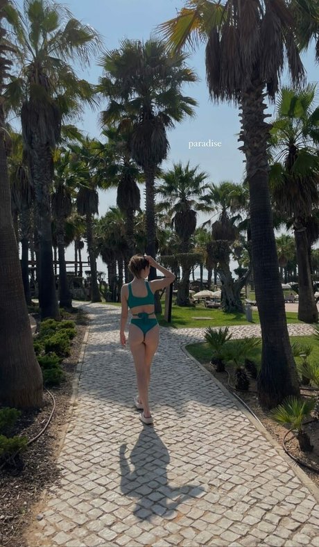 Ellie Bindman model porn pic