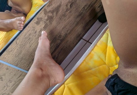 hairy asian pussy onlyfans pretty image