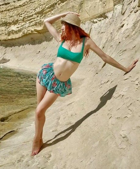 Madeleine Baldachino nude model galleries